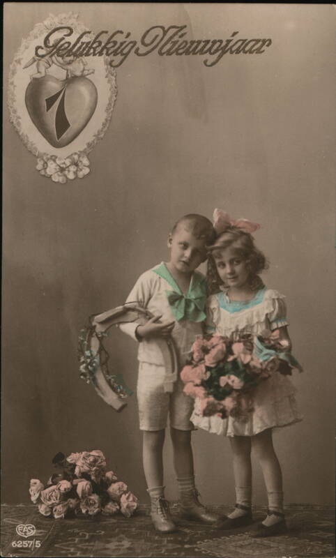 Gelukkig Nieuwjaar - Dutch New Year's Postcard, Boy & Girl with Flowers & Horseshoe