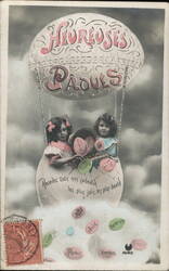 Two Girls in Hot Air Balloon Basket, Heureuses Pâques Postcard