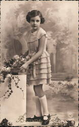 Young Girl with Flowers, Bonne Fete Postcard