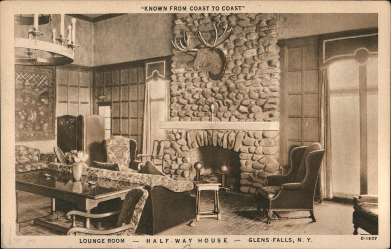 Half Way House Lounge Room, Glens Falls, NY - Linen Postcard New York