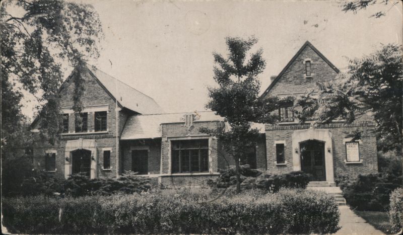 Glenview Village Hall, Illinois