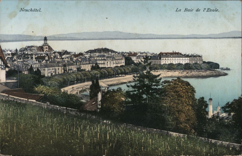 Neuchâtel: Bay of Evole, Switzerland, Scenic View