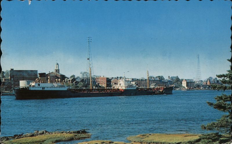 Tanker in the Piscataqua River, Portsmouth NH New Hampshire