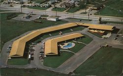 Holiday Inn South, Topeka, KS Postcard