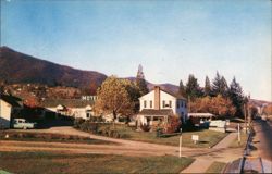 Colonial Motel, Siskiyou Highway 99 South, Ashland Postcard