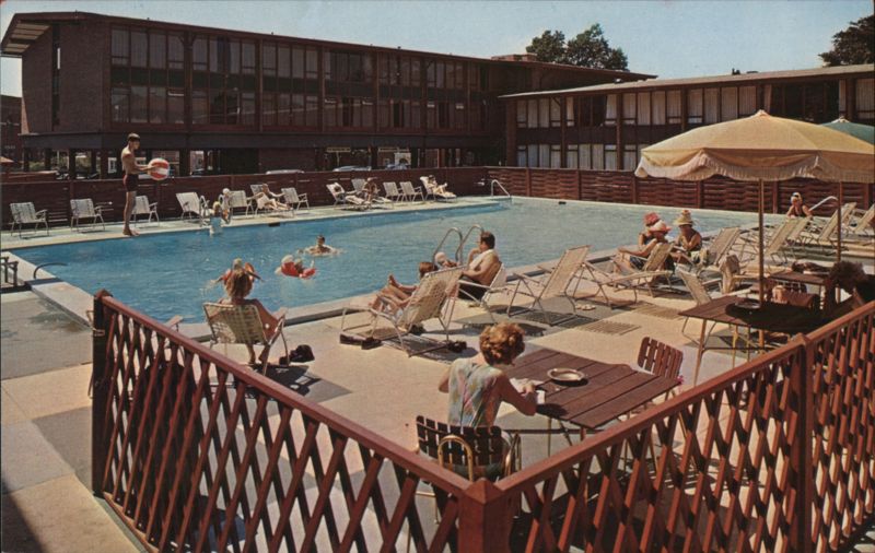 Viking Hotel & Motor Inn - Swimming Pool Newport Rhode Island