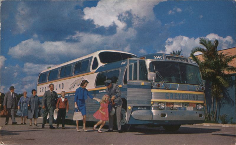 Greyhound Super Scenicruiser Bus Boarding Buses