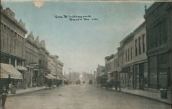 Vine St Looking East, Macon, MO Postcard