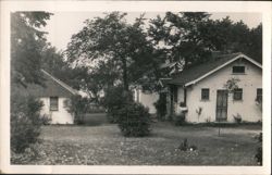 Bisek's Modern Resort Postcard