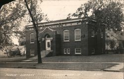 Public Library, Montezuma, IA Postcard