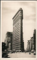 Flatiron Building, New York City Postcard