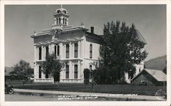 Historic Mono County Courthouse, Bridgeport, Calif. Postcard