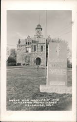 World War Monument and Chickasaw Courthouse, Tishomingo, Okla. Postcard