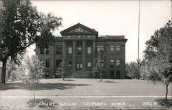 Courthouse Le Mars, Iowa Postcard