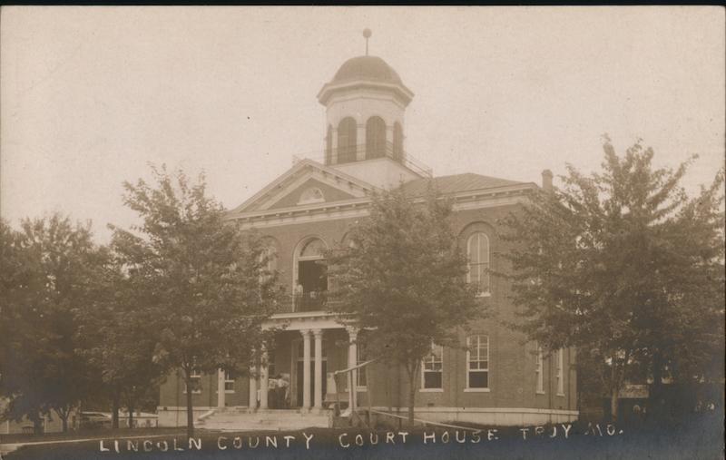 Lincoln Count Courthouse Troy Missouri