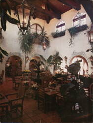 Harris Ranch Restaurant Interior, Coalinga CA Postcard