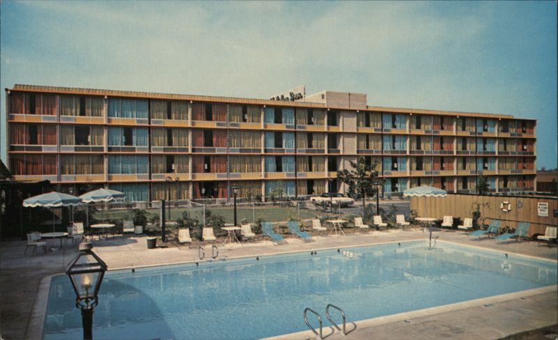 Holiday Inn of Santa Maria, Poolside View California