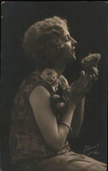 Woman in Profile Holding Roses, Blunot 832 Postcard