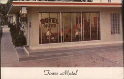 Town Motel, New Orleans, LA Postcard