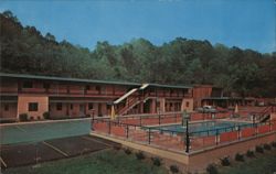 Quality Courts Green Acres Motel, Parkersburg, WV Postcard
