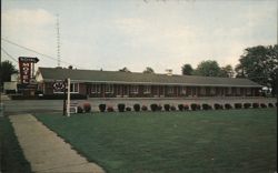 Royal Motel, Norwalk, OH Postcard