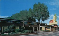 Mesa Motor Inn and Keyboard Lounge Postcard
