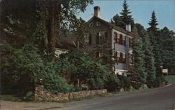 Old Riverton Inn, Riverton, CT Postcard