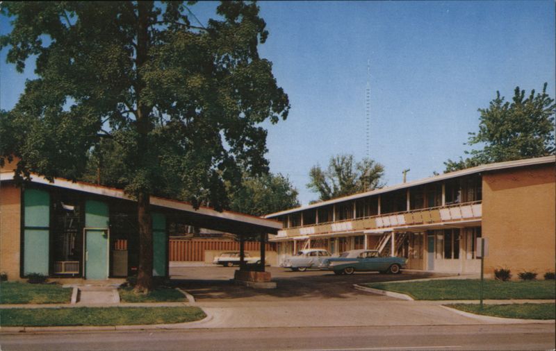 Howard Johnson Motor Lodge, 1025 5th St. Springfield Illinois