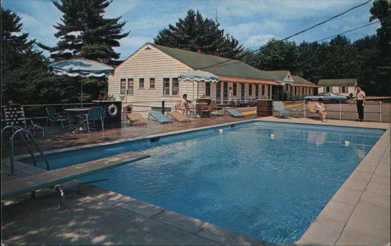 Lake Winnipesaukee Motel, Weirs Beach, NH New Hampshire