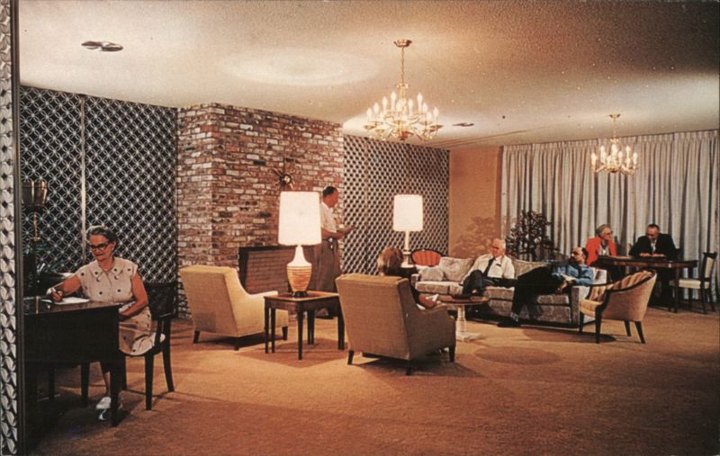 Clubhouse Lounge at Sacramento Manor California