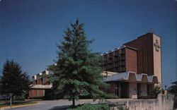 Hilton Inn, Marshall and High Streets, Winston Salem, NC Postcard