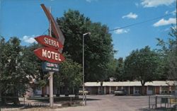 Sierra Motel Roadside View, Lovelock, NV Postcard
