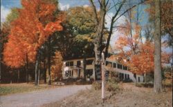 Storybook Inn, Glen, NH Postcard