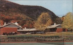 Traveler Motel, Berlin, NH Postcard