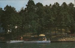 Cochran's Cottages on Lake Hamilton, Hot Springs Postcard
