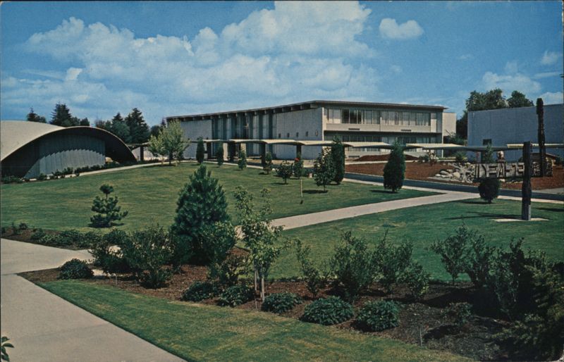 Highline Community College Campus - Lecture Hall and Library Midway Washington
