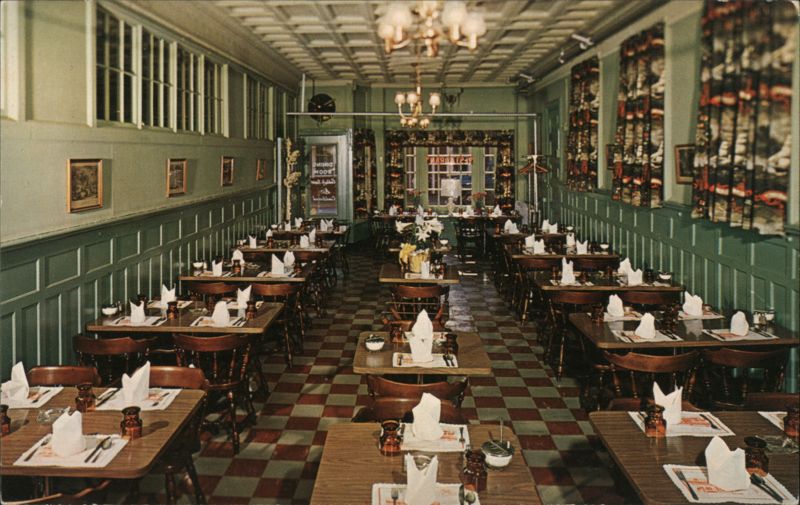 YOUNG'S HOTEL DINING ROOM, New Milford, Conn. Connecticut