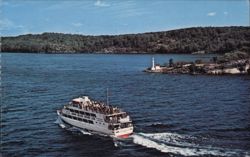 ISLAND QUEEN Cruise Ship departing Parry Sound Postcard