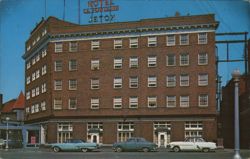 Hotel La Fontaine in Huntington Postcard