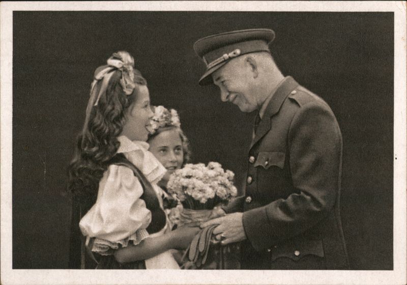 Dr Edvard Beneš, President with Children Czechoslovakia