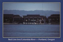 Red Lion Inn on Columbia River - Portland, OR Postcard