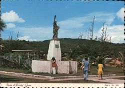 Statue of Liberty at Paseo de Susanna, Guam Postcard