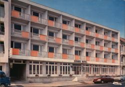 Grand Hotel du Casino et des Thermes, Luc-sur-Mer Postcard