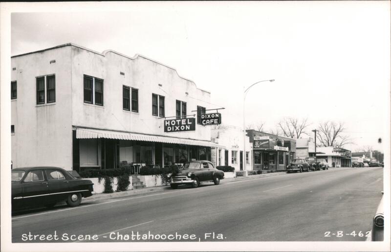 Hotel Dixon and Cafe, Street Scene Chattahoochee Florida