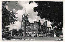 Court House, McMinnville, Tenn. Postcard