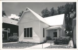 Woman's Club, Crescent City, Florida Postcard