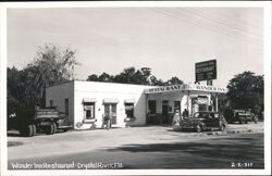 Wander Inn Restaurant, Gas Station, Crystal River, Florida Postcard