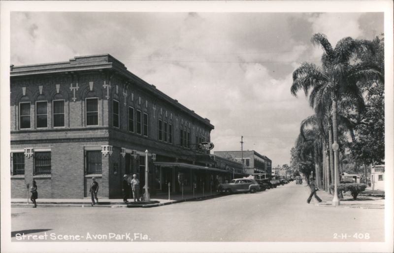 Avon Park, Florida Main Street Scene
