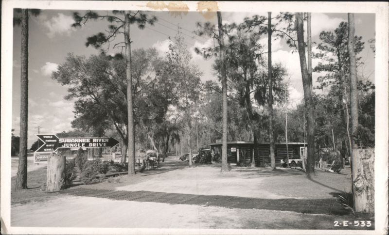 Suwannee River Jungle Drive Entrance, Florida Old Town