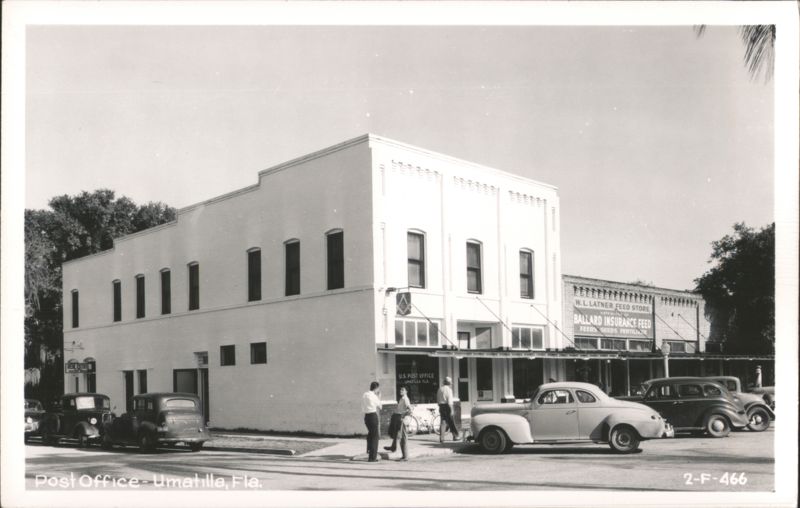 Umatilla, Florida Post Office Building and Street Scene